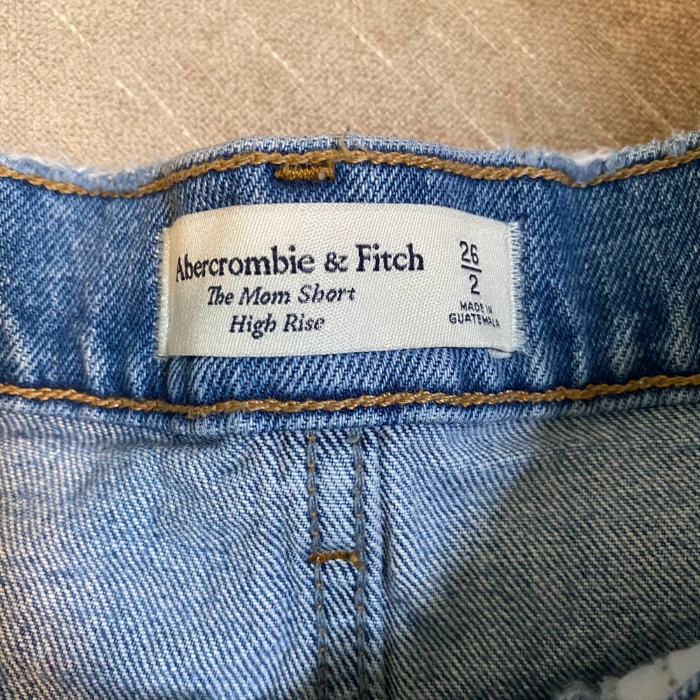 Abercrombie & Fitch High Rise Mom Shorts